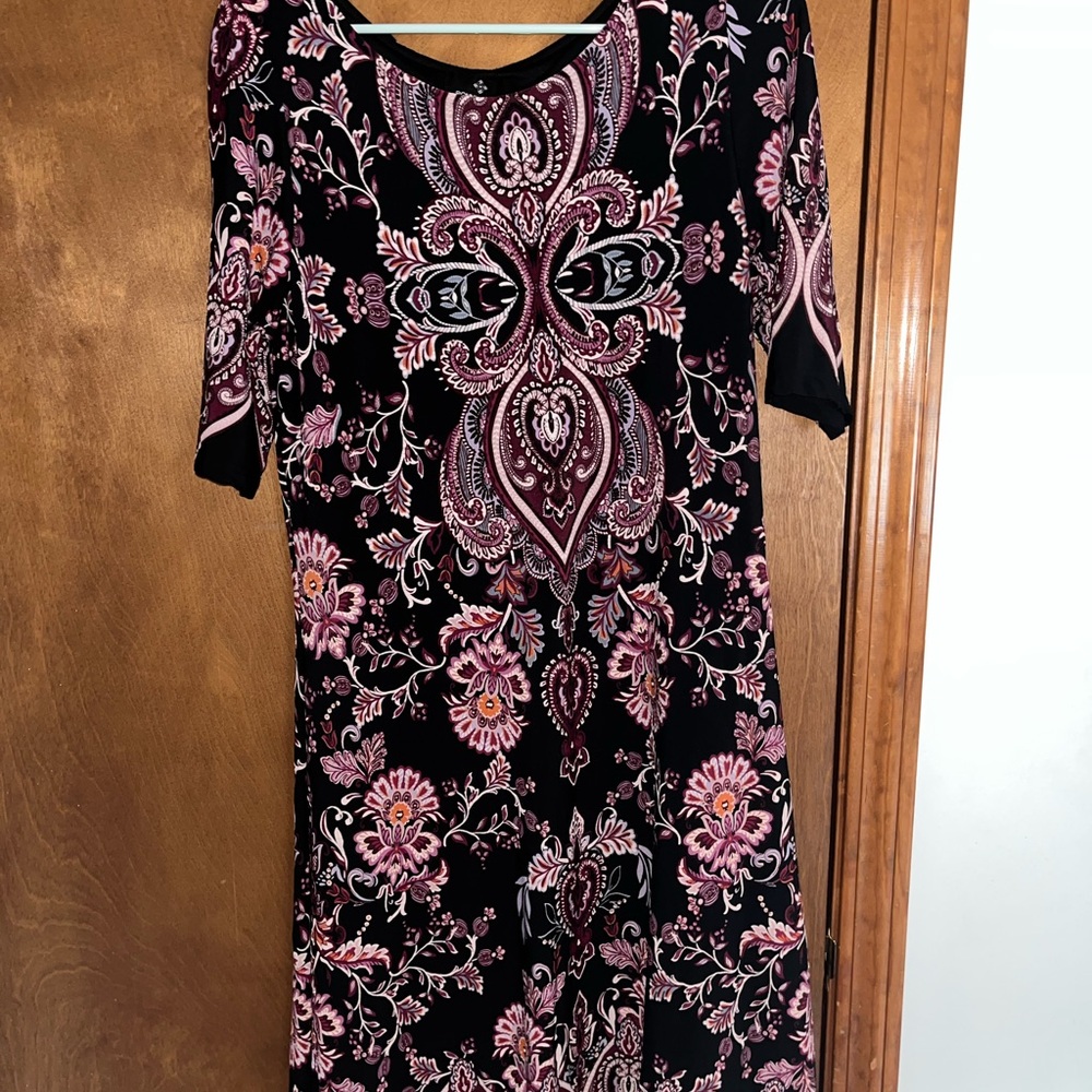 Ronni Nicole Pink and Black Midi Dress